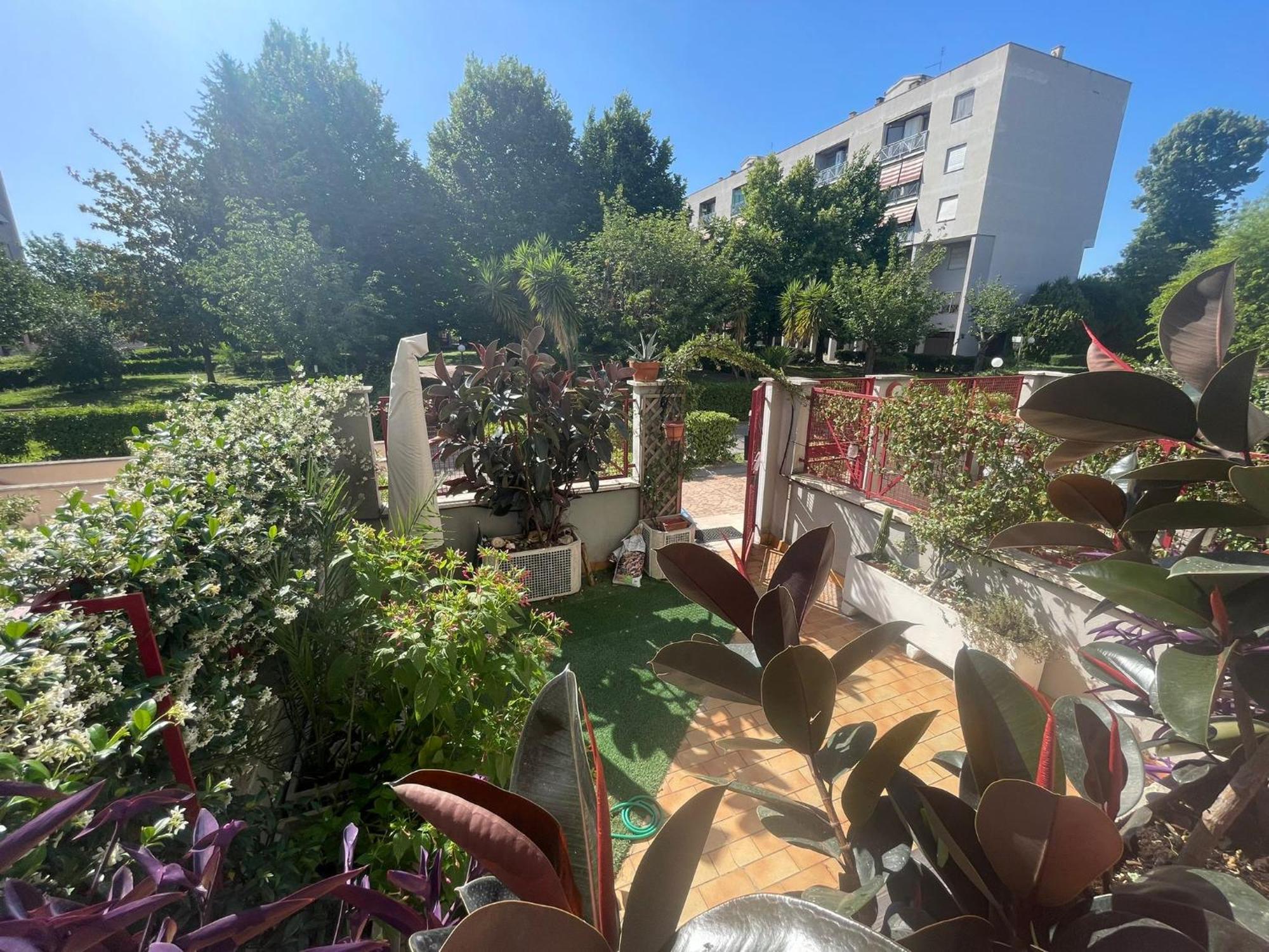 Intero Appartamento Con Giardino E Parcheggio Rzym Zewnętrze zdjęcie